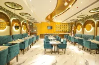 Hotel Golden Lotus - 屋上プール