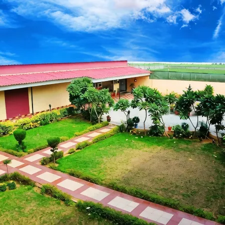 Jps Resort with Swimming Pool Near IMT Manesar