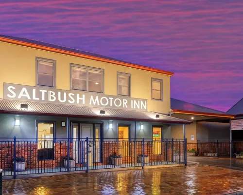 The Saltbush Motor Inn Hoteles en Hay