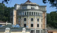 Kolizej Na Volzalnoy Hotel - parking