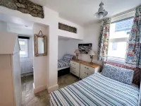 Bay Watch House, St Ives With Sea Views of Porthmeor Beach, Parking For 2 Cars. - 3-Star