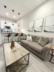 Rustic Charm 4BDRM Home| STL Developers - balcone
