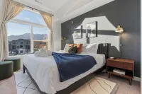 Cozy 3-bedroom townhome in Mountain Green with WiFi, AC. 12 min to Snowbasin - Homestays