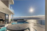 House on the island of flowers between sky and sea. EXCEPTIONAL views - 4-Star