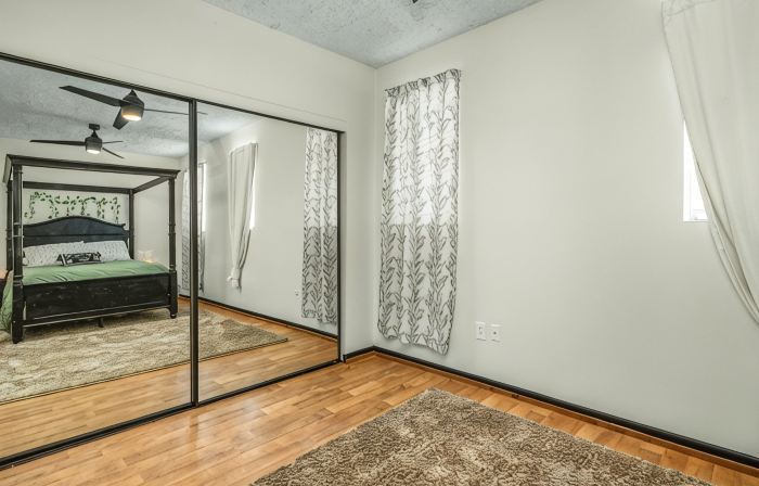 Circle Overlook-Private Downtown apartment