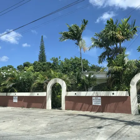 Winter/Spring Bookings! Anidele Spice - 1BR in Historic Holetown near Beach/Pool