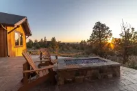 Exquisite Luxury Home with Panoramic Mountain Views & First-Class Amenities
