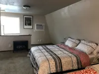 PROMO 8.50 WEEKLY AND 12.50 MONTHLY DISCOUNTMt Shasta Cabin/Studio - Homestays
