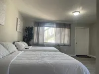 Point Pleasant Inn - Motels