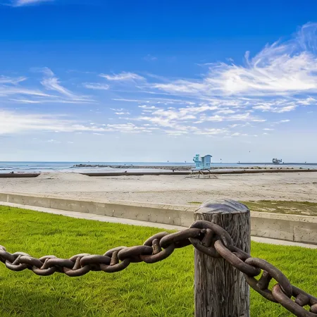 Northcoast Village Impeccable Unit with both Ocean and Harbor views