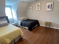 Spacious Charming 3-bedroom house with WiFi and AC in Burlington