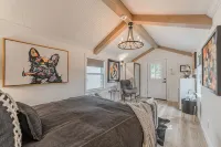Glamping in Spicewood TX Hill Country~ Cabin 1 The Madison at Green Acres - 4-stjärniga