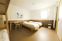 Hostel the Globe - Hostels