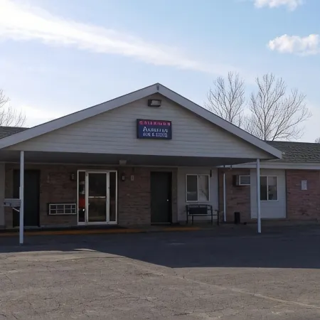 American Inn & Suites