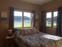 Newer Modern Lodge! Central Black Hills, 4 Bdrms/2 Baths-15 Min. to Mt. Rushmore - 4성급