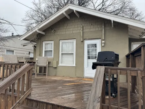 The Guide house! Beautiful 2 bedroom close to the fairgrounds and the College - 3-Star
