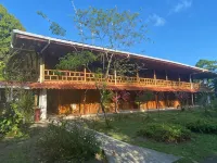 Miss Junies Lodge - parking