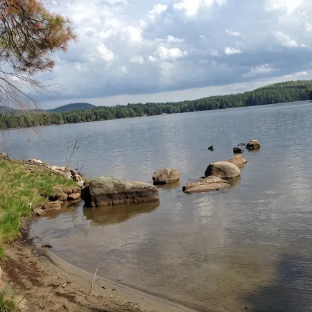 Beautiful lakeview cottage on Friends Lake