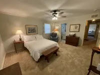 Minutes to campus 2mi to Boone Pickens or 3 to the Fairground - 4-Star
