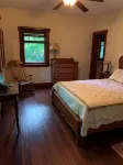 Beautiful Home for rent near CHQ Lake & Institution. - 4-Star