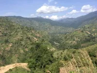 Lake Nkuruba Nature Reserve - avec sources thermales