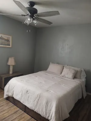 Cozy Weekend Getaway! Enjoy many things in the surrounding area! - 3-Star