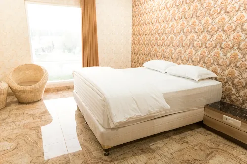 Hotel Raja Akas - Homestays