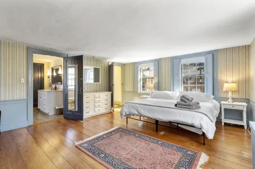 Robert Manning Place•Historic 1824 Salem Home with Parking•Walk to Downtown - 民泊
