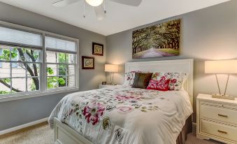 Phoebe's Dog Friendly Townhouse