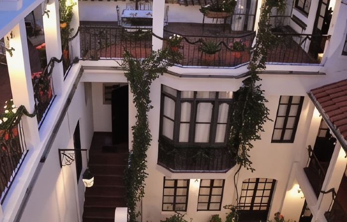 El Hotel de Su Merced