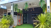 I-Talay Garden - Hostels