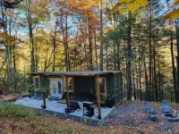 Book Your Adventure Getaway at our Container Cabin near New River Gorge - 무료 와이파이