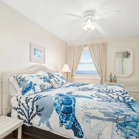 Charming 5-bedroom oceanfront duplex with wonderful views