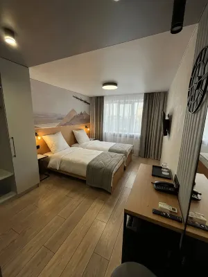Hotel Shakhtyor - 2-Star