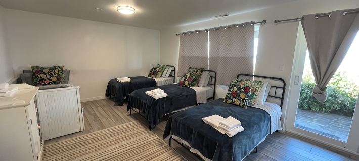 Sunrise Camano View Retreat: HotTub, Grill, Games, Pet & Family-Friendly! Ξενοδοχεία στην πόλη Camano