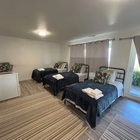 Sunrise Camano View Retreat: HotTub, Grill, Games, Pet & Family-Friendly!