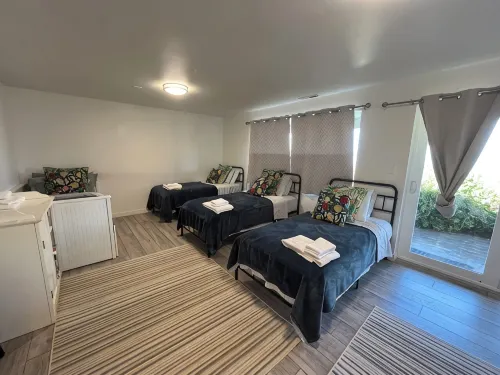 Sunrise Camano View Retreat: HotTub, Grill, Games, Pet & Family-Friendly! - 4-Star
