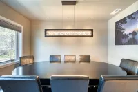 Alpine Lodge Sunriver, 5 Br Luxe, Sharc, Hot Tub, King Suites, EV, Ft Rock Park - Boutique