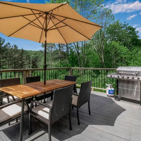 Beautiful 6 bedroom Ellicottville Chalet
