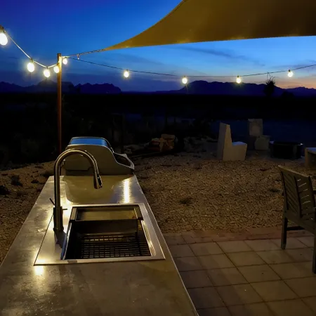 Pickleball Cabin with Outdoor Kitchen