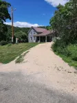 Remodeled country farmhouse, 3 min drive from Mississippi River, Peaceful/Clean. - 3 tähden