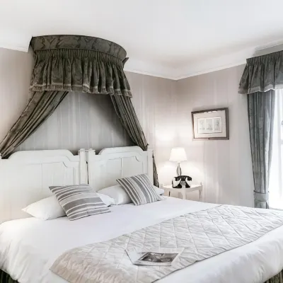 Butlers Townhouse โรงแรมใกล้สนามกีฬาอาวีวา