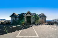 Comfy Condo at Top of Sugar Mtn - Ski in Ski Out - AC, WiFi - 4 tähden