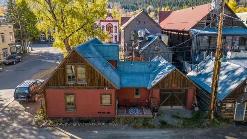 The Top Rated Home in Crested  Butte! Best Location, Hot Tub & Steam Shower! - พร้อมWifi