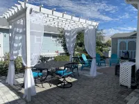 Full Beach House - Clipper Cove Cutie - 3-5 Min Walk to Beach - Sleeps 10 - Bungalows