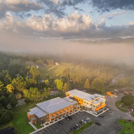 Sun & Ski Inn and Suites