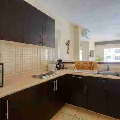 Condo Dora by Trvl2HM Rooms