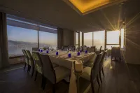 Burj on Bay Hotel - breakfast