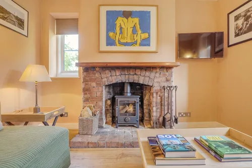 Gardeners Cottage - 2-Star