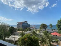 Palm Beach Hotel - parking